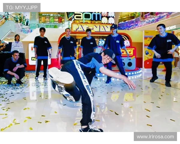 极限运动会精彩回顾成都街舞队展现卓越技术与激情表演